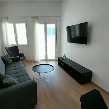 Uni Island - Metropolis Apartment
