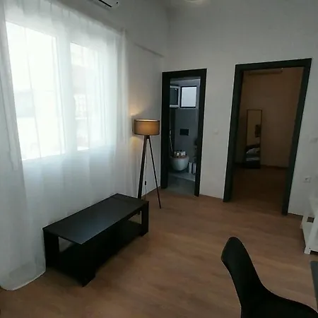 Uni Island - Metropolis Apartment *
