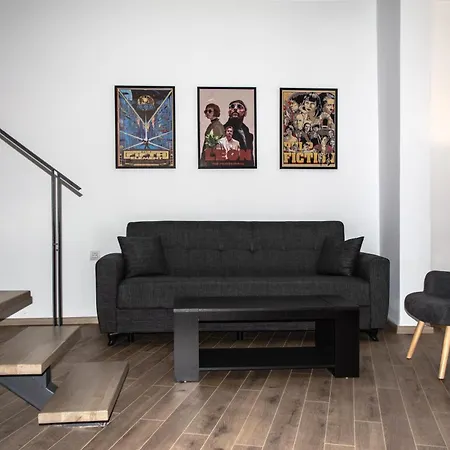 Uni Island - Metropolis Apartment *